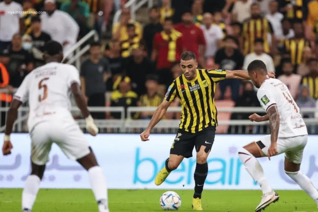 Al-Khaleej vs Al-Ittihad players