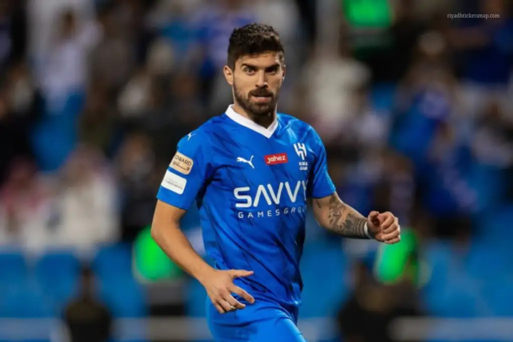 Rúben Neves Commits to Al-Hilal, Ending PL Speculation 4 Neves on field